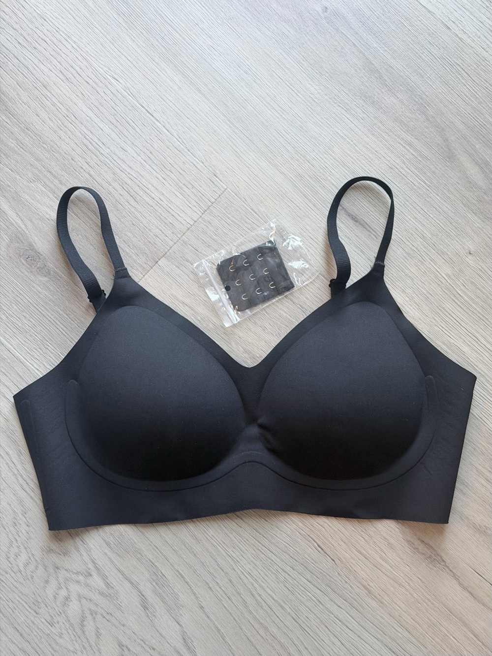 NWOT Vertvie Seamless Wireless Jelly Bras — Lot of 3 (Black, Praline, & Nude) - Picture 5 of 12